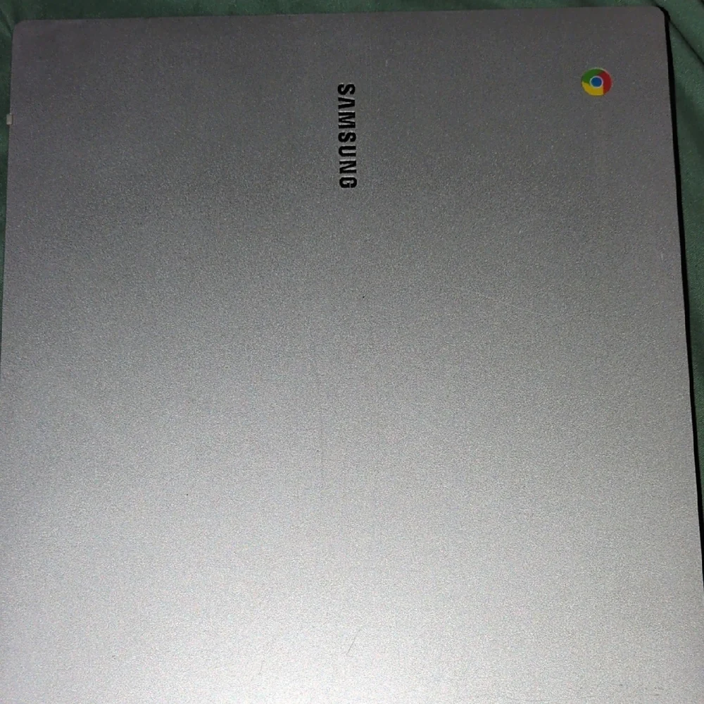 Samsung Silver Laptop Minimalist Design Aluminum Finish